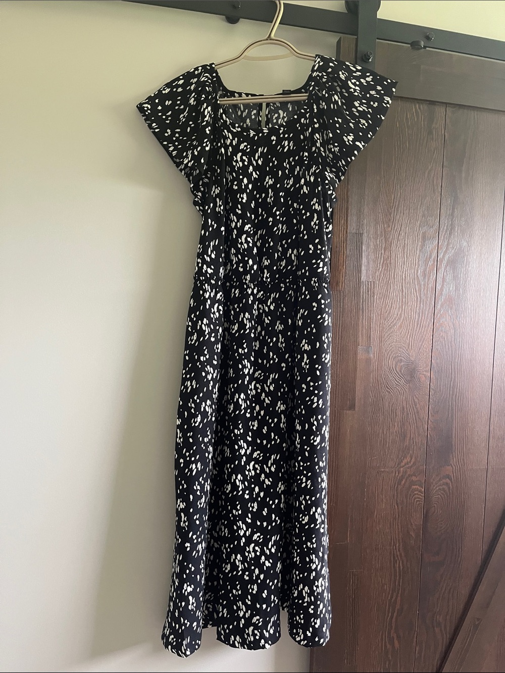 RW& CO Flutter Sleeve Midi Dress Size XS